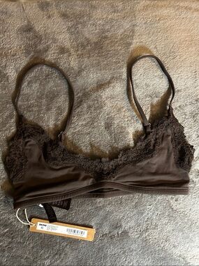 SKIMS-Fits Everybody LACE Scoop Bralette  XS